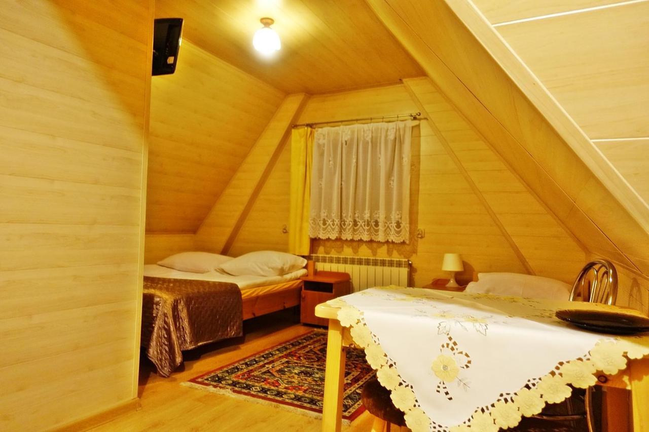 Pokoje Goscinne U Moni Бялка-Татшаньска Экстерьер фото